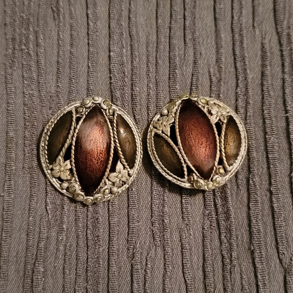 Bundle clip on earrings - Picture 3 of 7